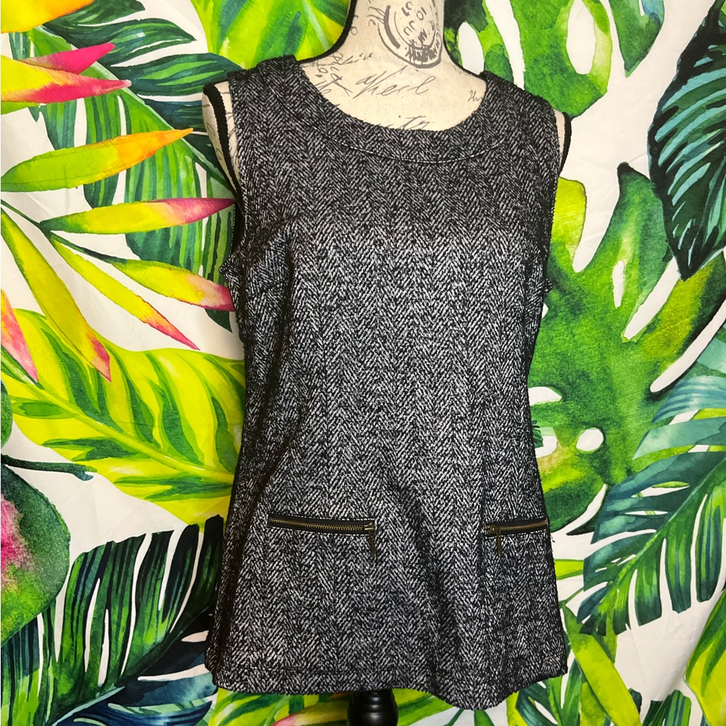 Cabi M Black White Chevron Textured Sleeveless Zip Pocket Office City Preppy Top